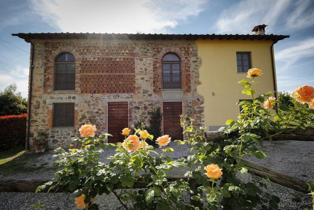 Agriturismo Ai Linchi Lucca Exteriör bild